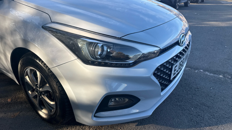 Hyundai i20 1.2 MPi SE 5dr Petrol Hatchback